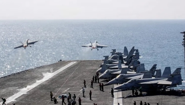 ایران کا امریکی طیارہ بردار جہاز ابراہم لنکن کو نشانہ بنانے اور ’غیر فعال‘ کرنے کا دعویٰ