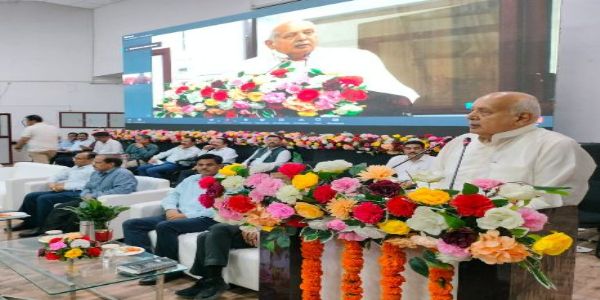 اتر پردیش کے 2.15 کروڑ کسانوں کے کھاتوں میں 4335.11 کروڑ روپے پہنچے