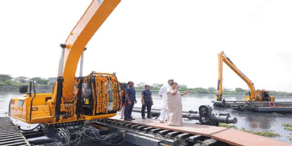 جمنا کو صاف ستھرا بنانے کے لیے مشن موڈ پر کام جاری ہے: ریکھا گپتا