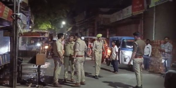 موٹر سائیکل کی ٹکر پر ہنگامہ آرائی، دو برادریوں میں مارپیٹ، لاٹھی- ڈنڈے چلے ، 4 افراد زخمی