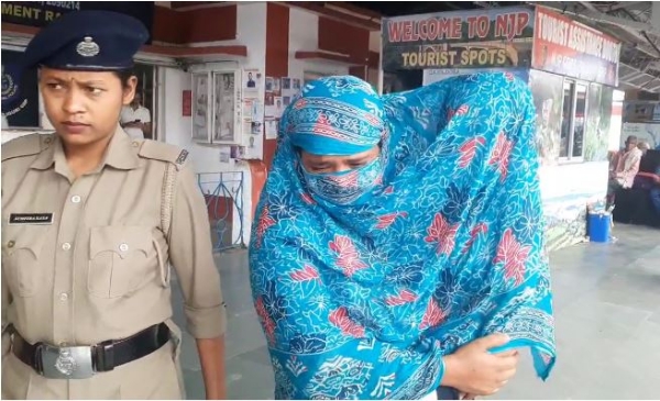 نیو جلپائی گڑی اسٹیشن پر براؤن شوگر کے ساتھ خاتون گرفتار