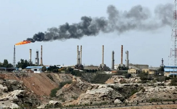 امریکہ نے ایرانی جزیرہ خرج کو بنایا نشانہ، ٹرمپ نے حملے کا ویڈیو جاری کیا