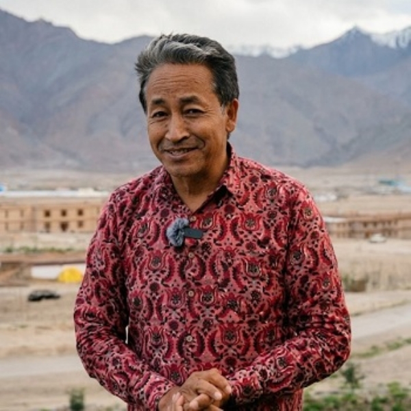 RJ-SONAM-WANGCHUK-RELEASED-JODHPUR-CENTRAL-JAIL-NS