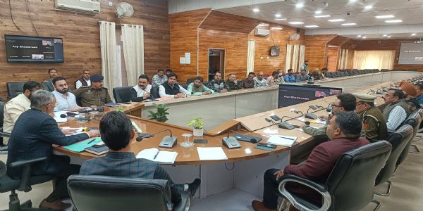 ڈی سی ڈوڈہ نے نوراتری اور عیدالفطر کے پیش نظر انتظامات کا جائزہ لیا