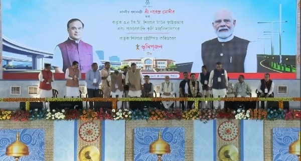 وزیر اعظم مودی نے 23,550 کروڑ روپے کے ایکسپریس وے پروجیکٹ سمیت تین پروجیکٹوں کا سنگ بنیاد رکھا وزیر اعظم مودی نے 23,550 کروڑ روپے کے ایکسپریس وے پروجیکٹ سمیت تین پروجیکٹوں کا سنگ بنیاد رکھا