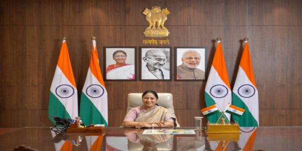 ریکھا گپتا نے دہلی میں ایمس طرز پرسپرمیڈیکل ہب کے قیام کا اعلان کیا۔