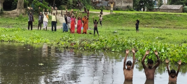بہیڑوا  ندی پر  اب  تک نہیں تعمیر ہوا پل، 15ہزار سے زیادہ کی آبادی کو آمدورفت میں پریشانی