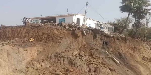 بیر بھوم میں پتھر کی کان دھنس گئی، دو مزدور ہلاک