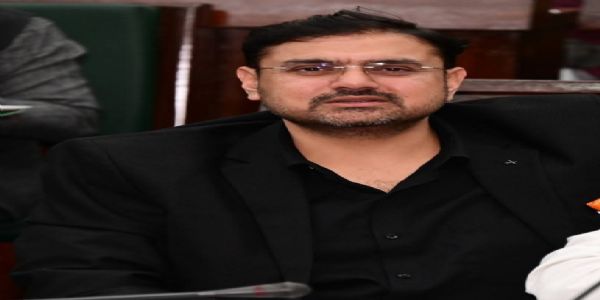 جموں و کشمیر میں ایندھن اور اشیائے خوردونوش کا 21 دن کا ذخیرہ موجود ہے : ستیش شرما