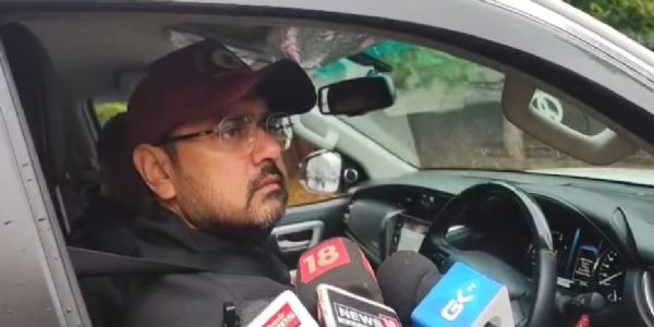 جموں و کشمیر میں 21 دن کا ایندھن کا ذخیرہ دستیاب ، ایل پی جی بحران سے نمٹنے کیلئے مٹی کے تیل کی سپلائی دوبارہ شروع کی گئی: وزیر ستیش شرما