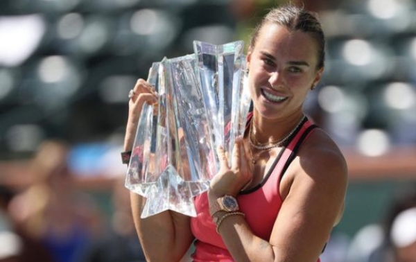 انڈین ویلز 2026: آرینا سبالینکا نے ایلینا رائباکینا کو شکست دے کر جیتابی این پی پریباس اوپن کا خطاب انڈین ویلز 2026: آرینا سبالینکا نے ایلینا رائباکینا کو شکست دے کر جیتابی این پی پریباس اوپن کا خطاب
