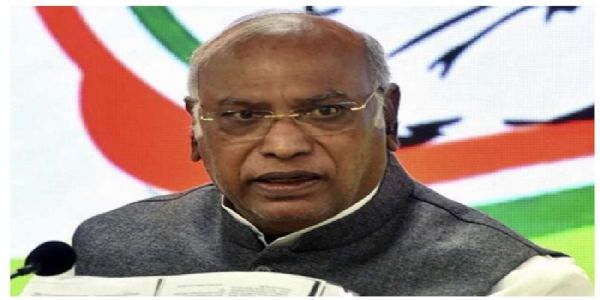 کیرالہ اسمبلی انتخابات: کانگریس کی 55 امیدواروں کی پہلی فہرست میں 20 موجودہ ایم ایل اے کے نام شامل ۔