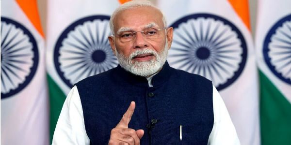 وزیر اعظم نے سنسکرت سبھاشتم کا اشتراک کر کے ہمت اور خود اعتمادی کےذریعہ ناممکن کو ممکن بنانے کا پیغام دیا