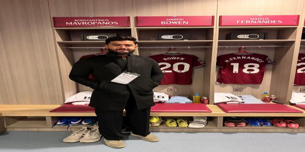 ریان پراگ پریمیئر لیگ کے انڈیا سپر فین بن گئے، لندن کا دورہ یادگار ثابت ہوا