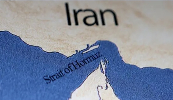 امریکی فوج کا آبنائے ہرمز کے قریب ایرانی میزائل ٹھکانوں کو نشانہ بنانے کا دعویٰ