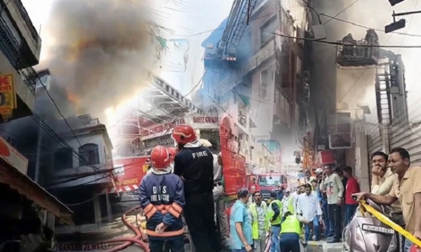 دہلی کے پالم کے رام چوک مارکیٹ میں آگ لگنے سے نو افرادکی موت، تحقیقات کا حکم