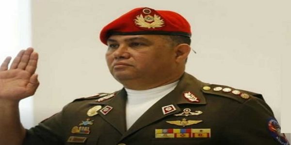 وینزویلا میں بڑی فوجی تبدیلی، 11 سال بعد وزیر دفاع تبدیل