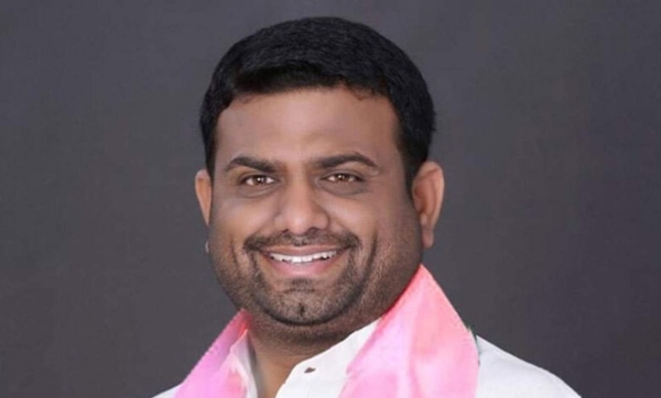 پایلٹ روہت ریڈی کو پارٹی کی وجہ بتائو نوٹس جاری