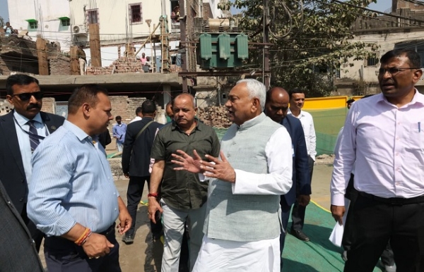 وزیر اعلیٰ نے سید پور اور بکر گنج میں زیر زمین ڈرین اور سڑک تعمیر کا معائنہ کیا وزیر اعلیٰ نے سید پور اور بکر گنج میں زیر زمین ڈرین اور سڑک تعمیر کا معائنہ کیا