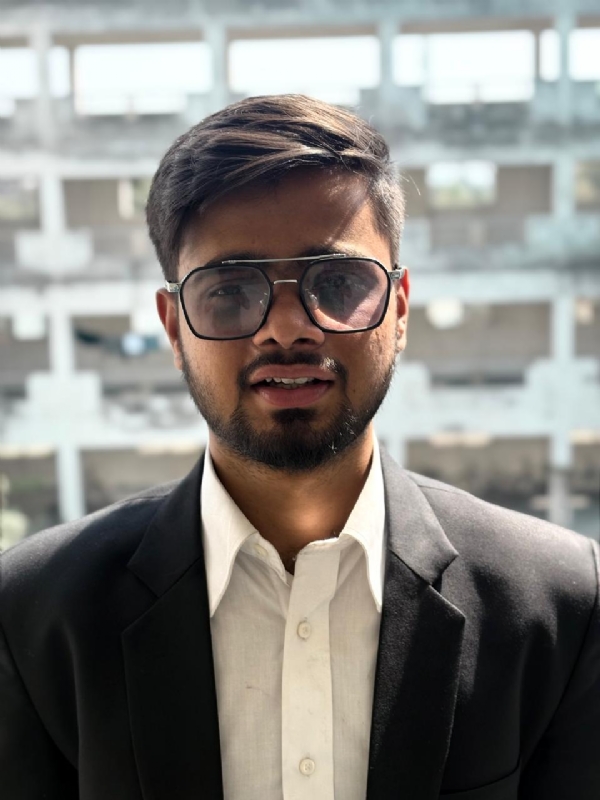 عیان عی خان عیان عی خان