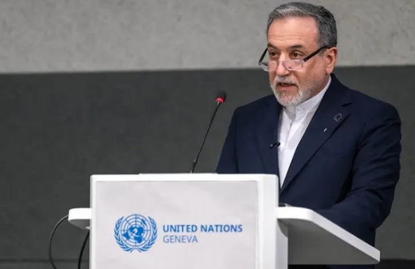 ہماری توانائی کی تنصیبات کو دوبارہ نشانہ بنایا گیا تو صبر نہیں کریں گے: عراقچی کی دھمکی ہماری توانائی کی تنصیبات کو دوبارہ نشانہ بنایا گیا تو صبر نہیں کریں گے: عراقچی کی دھمکی