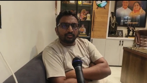 Politics-Maha-Mitkari-Allegati Politics-Maha-Mitkari-Allegati