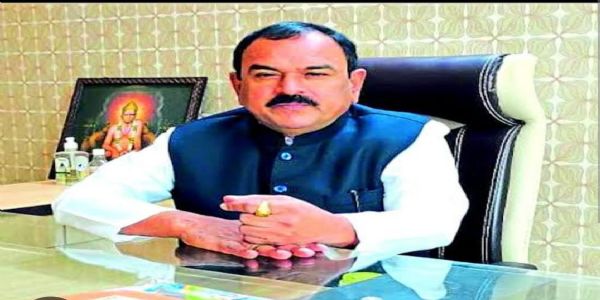 اشوک کھارات کیس میں دفتر کے ملازم نے راز فاش کیا