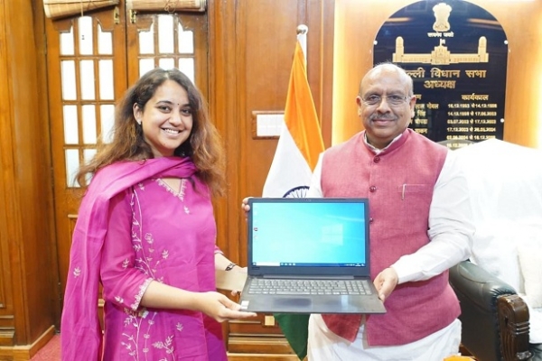 DL-SPEAKER-15-LAPTOPS-EDUCATION-DEPARTMENT