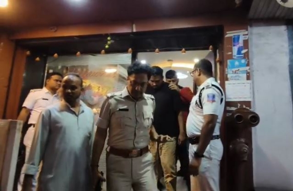 سلی گوڑی میں بڑے اے ٹی ایم فراڈ کیس کا پردہ فاش سلی گوڑی میں بڑے اے ٹی ایم فراڈ کیس کا پردہ فاش