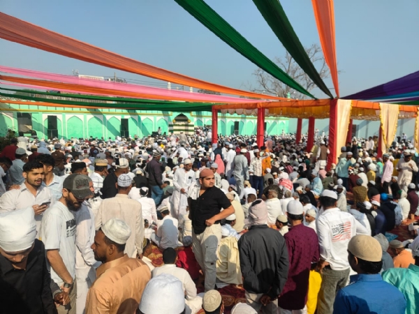 جند: عیدالفطر کے موقع پر امن و سکون کے لیے دعائیں کی گئیں جند: عیدالفطر کے موقع پر امن و سکون کے لیے دعائیں کی گئیں