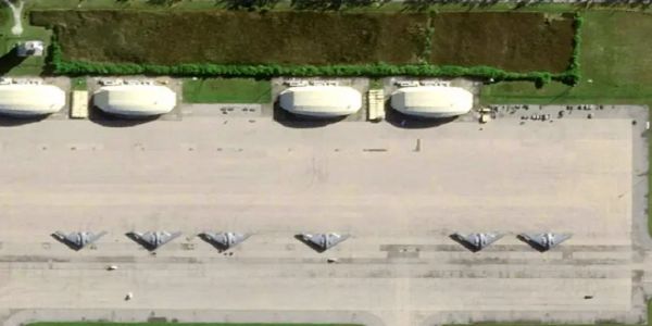 ڈیاگو گارشیا میں امریکہ اور برطانیہ کے مشترکہ فوجی اڈے پر ایرانی میزائل حملہ: رپورٹ