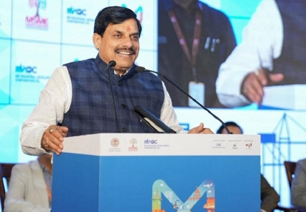 جے پور میں راجستھان کے سرمایہ کاروں کو خطاب کرتے ہوئے مدھیہ پردیش کے وزیراعلیٰ