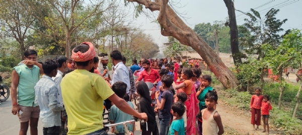 بقایا بجلی وصولی کرنے گئی ٹیم پر حملہ، دو اہلکار اور بائک کو بنایا یرغمال