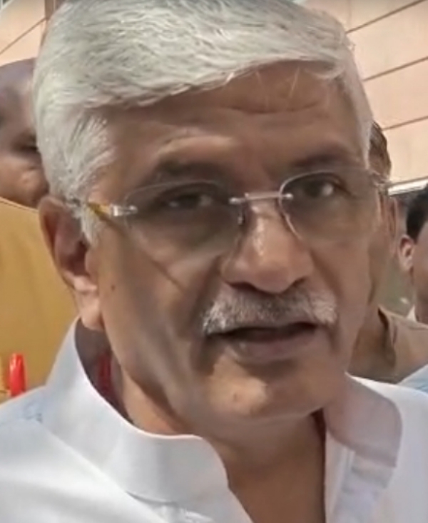 راہل گاندھی کی معیشت کے بارے میں سمجھ بوجھ سوال کے دائرے میں ہے: شیخاوت