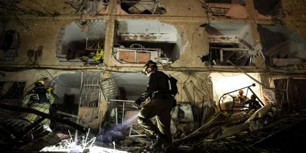 ایرانی میزائلوں کی بوچھاڑ نہیں روک سکا اسرائیل، ڈیمونا میں کم از کم 90 افراد شدید زخمی