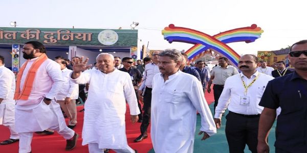 وزیر اعلیٰ نے یوم بہار تقریب 2026 کا شمع روشن کرکے کیا افتتاح