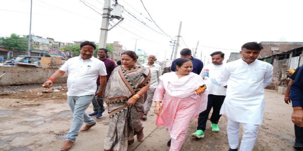 اسٹینڈنگ کمیٹی کے چیئرمین ستیہ شرما نے نجف گڑھ زون کے نانگلی سکراوتی علاقے کا معائنہ کیا