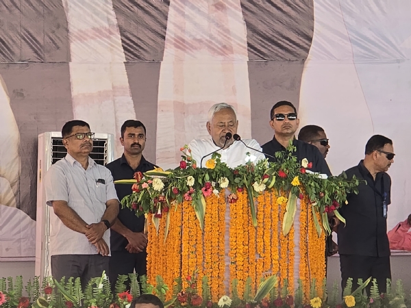 وزیر اعلیٰ نتیش کمار نے روہتاس کے دہری آن سون میں 380 کروڑ روپے کے پروجیکٹوں کا افتتاح اور سنگ بنیاد رکھا