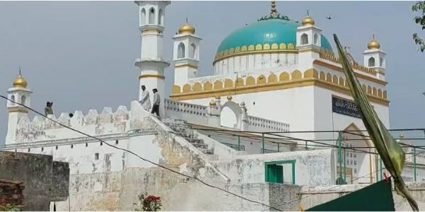 سنبھل کی شاہی جامع مسجد مقدمے کی اگلی سماعت 22 اپریل کو