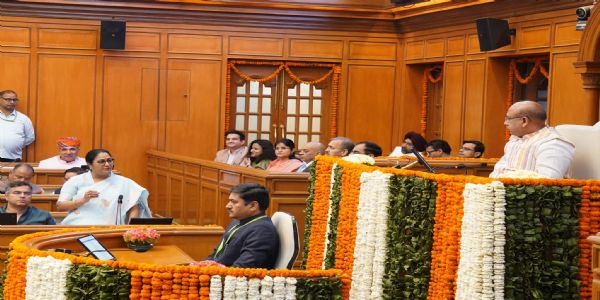 دہلی حکومت نے 1.03 لاکھ کروڑ روپے کا بجٹ پیش کیا۔