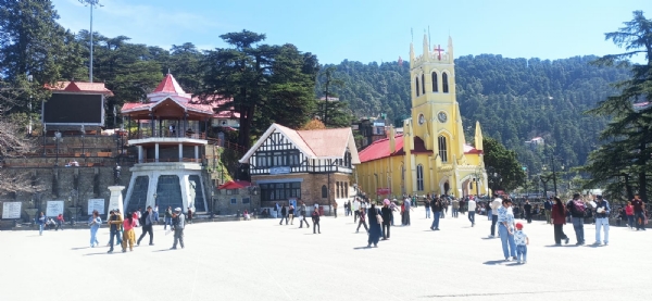 ہماچل کے بالائی علاقوں میں ہلکی برف باری؛ 28 اور 29 مارچ کو گرج چمک اور تیز ہواؤں کے لیے الرٹ