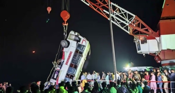 بنگلہ دیش میں دریائے پدما بس حادثے میں مہلوکین کی تعداد 26 تک پہنچی