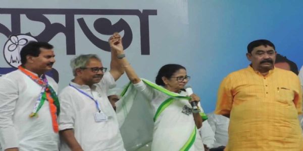 ممتا بنرجی نے بی جے پی پر ربندر ناتھ ٹیگوراورامرتیہ سین کی توہین کا الزام لگایا