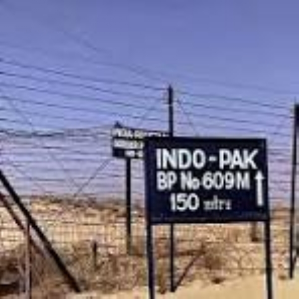 بھارت پاک سرحد پر مشکوک نوجوان پکڑا گیا، سیکیورٹی ادارے الرٹ