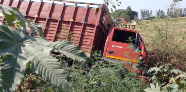 پلٹا ہوا ٹینکر