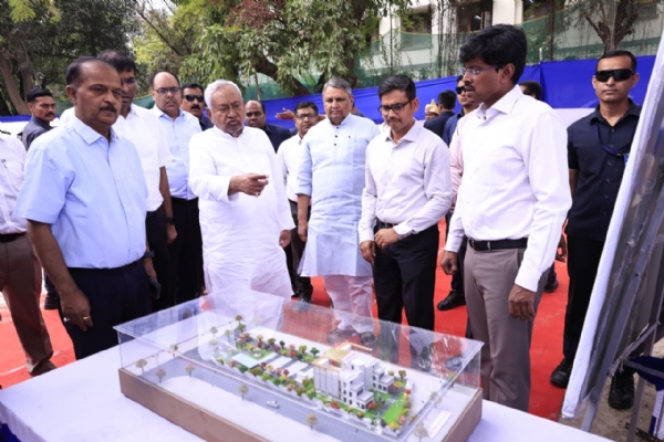 وزیر اعلیٰ نے پٹنہسیٹی میں جاری مختلف پروجیکٹوں کا معائنہ کیا وزیر اعلیٰ نے پٹنہسیٹی میں جاری مختلف پروجیکٹوں کا معائنہ کیا