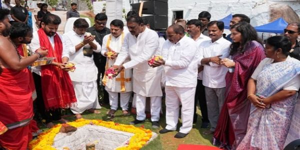وزیر اعلیٰ کے ہاتھوں منچیروولا میں مندر کی تعمیر نو کا سنگِ بنیاد