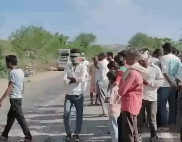 دو موٹر سائیکلوں کے درمیان تصادم میں تین نوجوان جاں بحق، ایک شدید زخمی