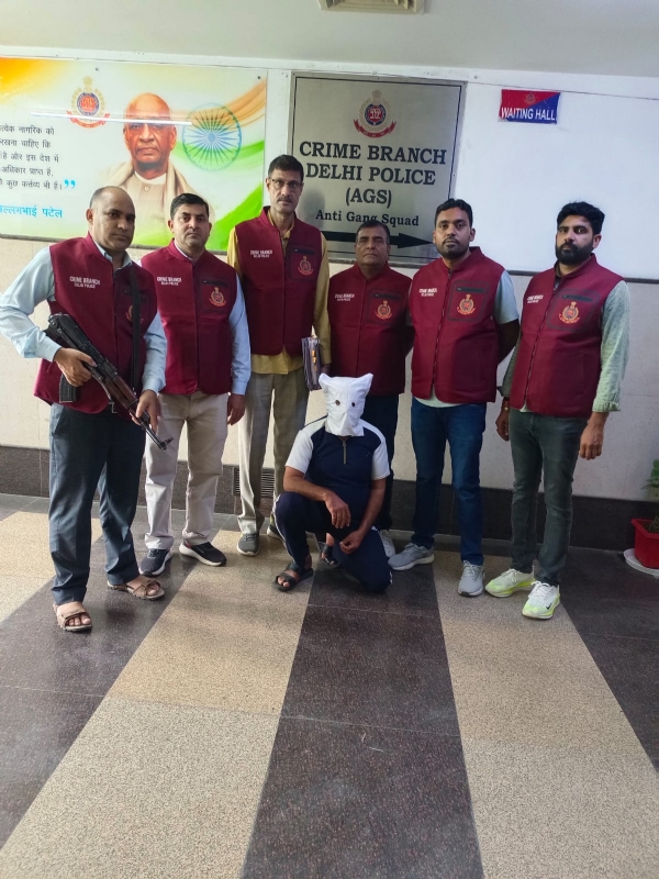 پچاس ہزار کا انعامی اسلحہ سپلائر گرفتار ، متعددریاستوں میں پھیلا تھا نیٹ ورک پچاس ہزار کا انعامی اسلحہ سپلائر گرفتار ، متعددریاستوں میں پھیلا تھا نیٹ ورک