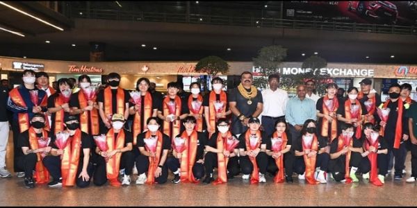 ایف آئی ایچ ہاکی خواتین ورلڈ کپ کوالیفائر کے لیے کوریا اور ویلز کی ٹیم حیدرآباد پہنچیں